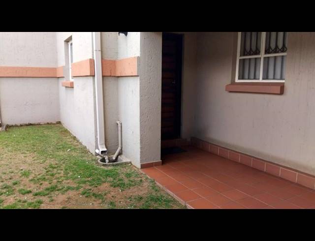 2 BEDROOM APARTMENT FOR SALE IN ORMONDE
